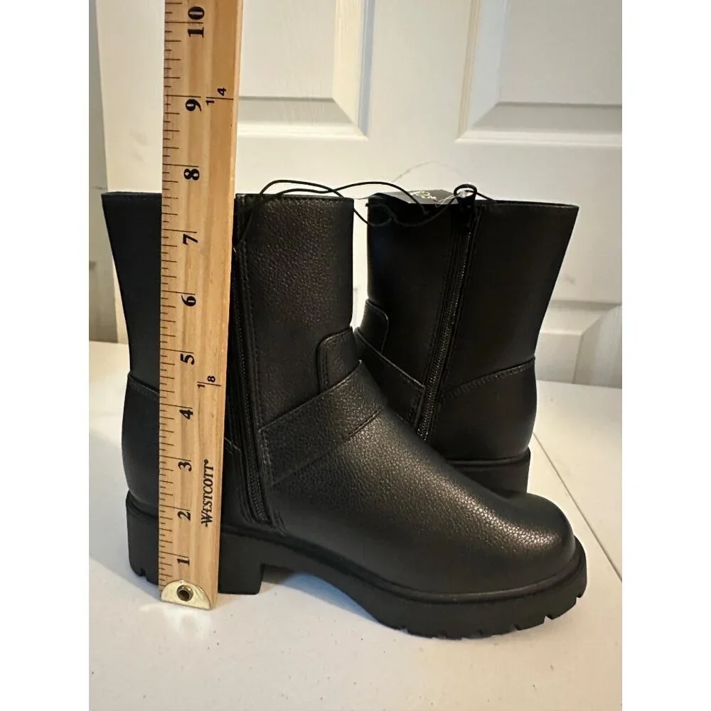 Art Class Big Girl’s Perry Ankle Buckle Boots size 3 NWT